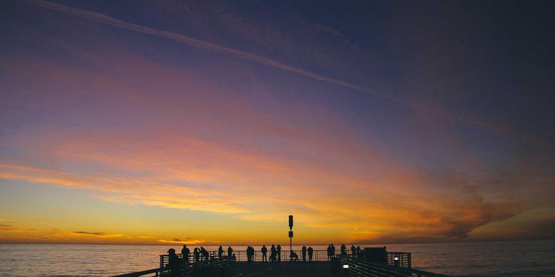 科技创新浪潮奔涌：信息技术如何重塑前沿科技新格局